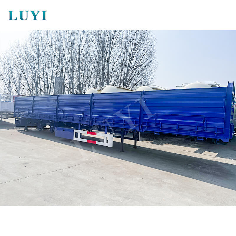 تم شحن نصف مقطورة Luyi ذات اللوحة الجانبية القابلة للفصل ذات 3 محاور بنجاح إلى زامبيا، مما أدى إلى تعميق التعاون اللوجستي بين الصين وأفريقيا