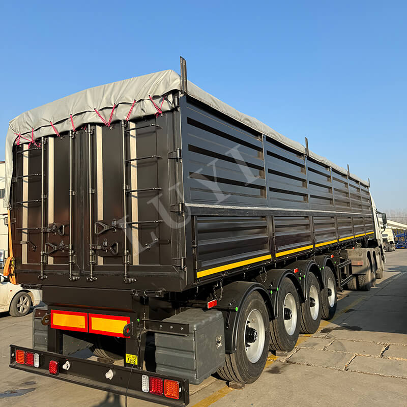 تلبية الطلب بدقة: نصف مقطورة تفريغ Luyi ذات 4 محاور ووزن 80 طنًا تتجه إلى غيانا