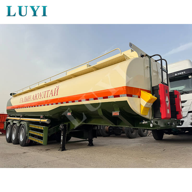 تم شحن نصف مقطورات صهاريج النفط ثلاثية المحاور المخصصة إلى موريتانيا لتعزيز خط الأمان لنقل الطاقة