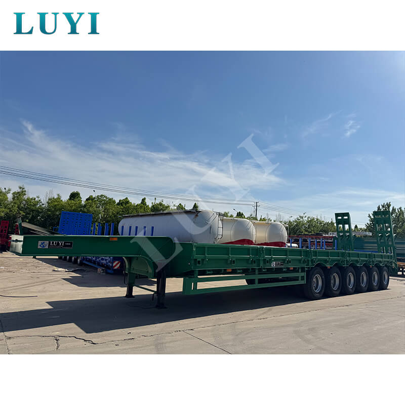 إنجاز جديد في التعاون العابر للحدود الوطنية! يتم شحن نصف المقطورات المنخفضة ذات السرير المنحني LUYI ذات 6 محاور على دفعات إلى موريتانيا