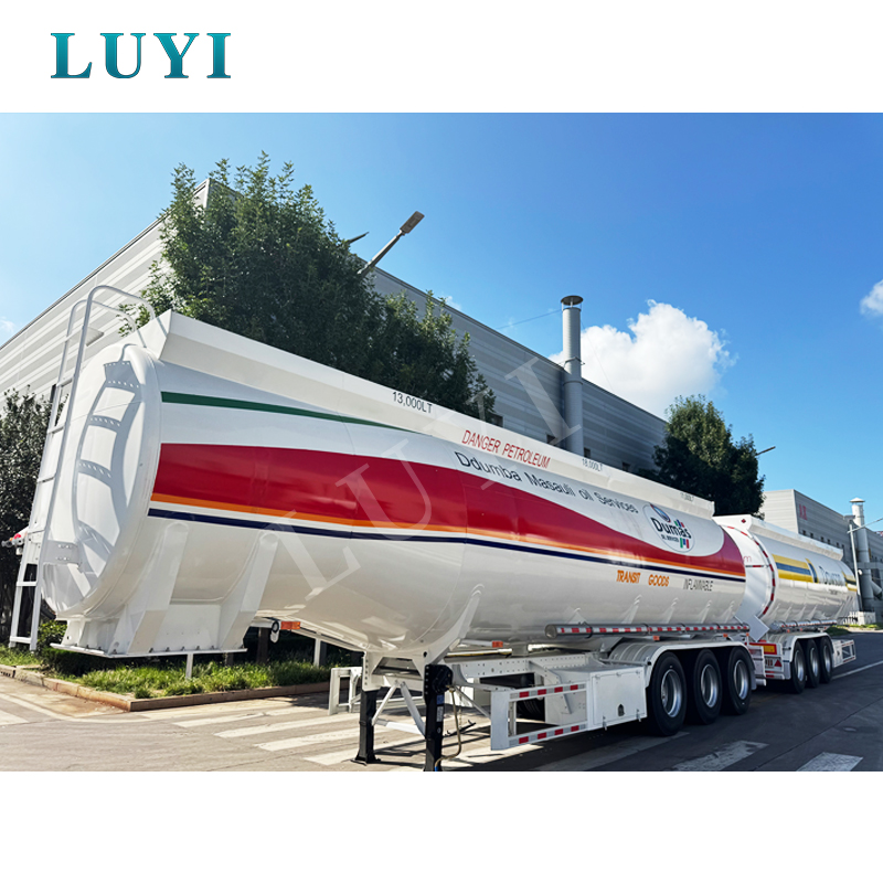 التسليم عبر الحدود يُظهر القوة —— نصف مقطورة خزان النفط ثلاثي المحاور تغادر إلى الجزائر، مما يمكّن من تطوير الخدمات اللوجستية المحلية