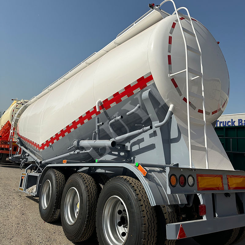 من المصنع إلى الحدود: لماذا يثق القادة الأردنيون في شركة LUYI لتلبية احتياجاتهم من النقل الثقيل