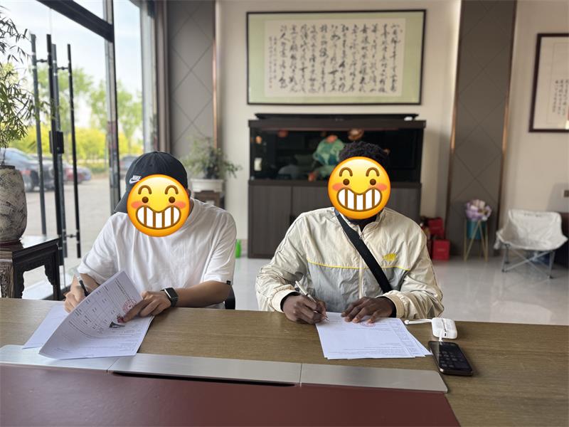 كيف فازت شركة LUYI بطلبية ناقلة أسمنت موزمبيق من خلال فحص المصنع والهندسة المخصصة