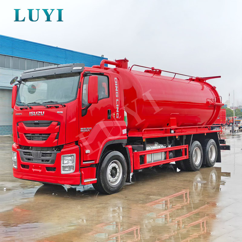 شاحنة شفط مياه الصرف الصحي ISUZU GIGA 6 × 4 20CBM للصرف الصحي البلدي ونقل الحمأة