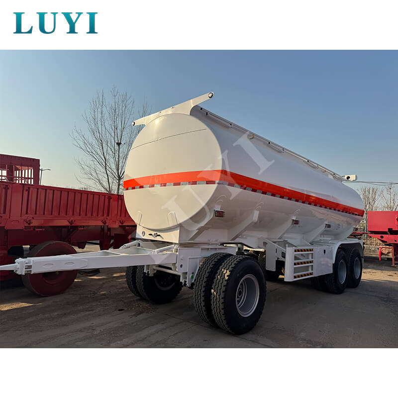 LUYI 2-Axle 16,000L شاحنة نقل وقود الطيران الجديدة