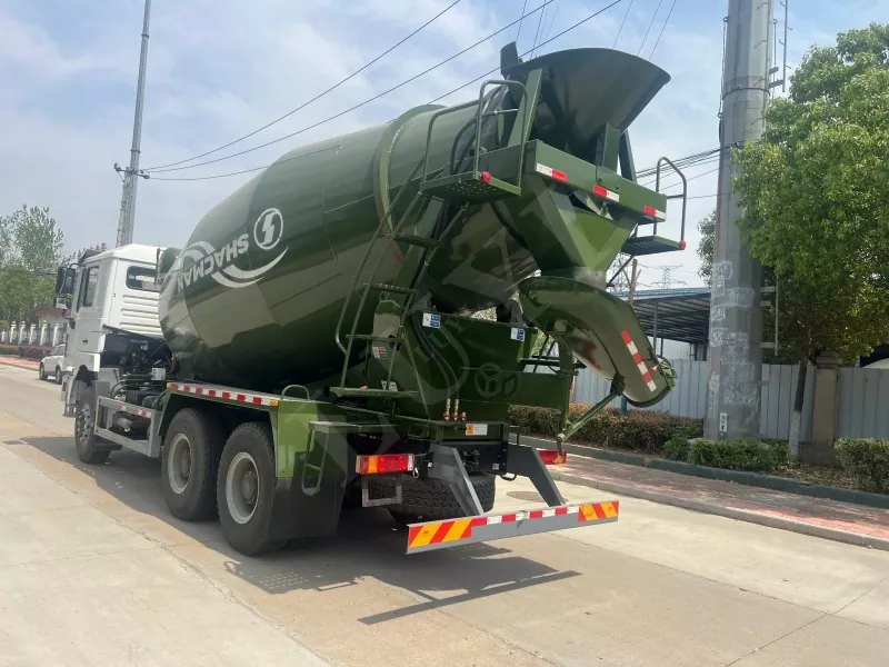 شاحنة خلاط الأسمنت شاكمان F3000