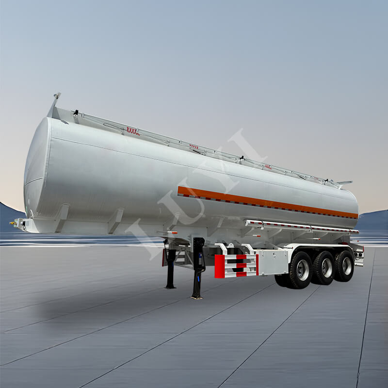 نصف مقطورة خزان الزيت من الصلب الكربوني ثلاثي المحاور بسعة 55000 لتر